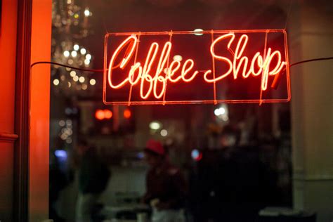 coffee shops open at night near me