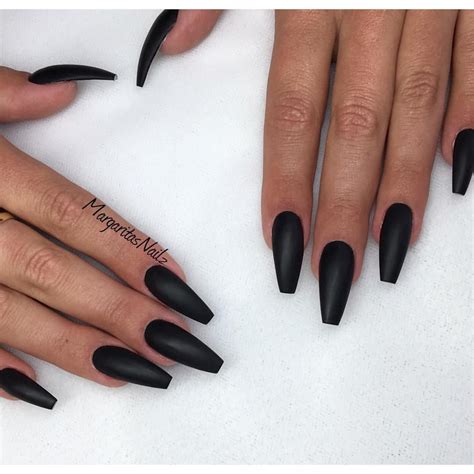 Black coffin nails AcrylicNailsSquoval Acrylic nails coffin, Gel
