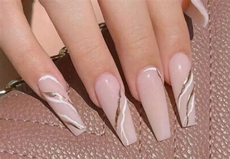Nude Coffin Nails: A Trend Guide