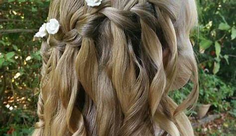 Coiffure Petite Fille Mariage 30 Superbes Idees Pour Les Fillettes D Honneur Coiffure Petite Fille Mariage Coiffure Petite Fille Coiffure Communion