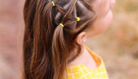 Belle Idee De Coiffure Pour Enfant Avec Cheveux Mi Longs Kids Hairstyles Girls Toddler Hair Girls Hairstyles Easy