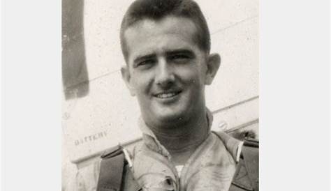 Lt. Col. John McCarthy – The Story of a USMC Combat Pilot - Photorecon.net