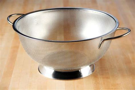 Colanders Definition