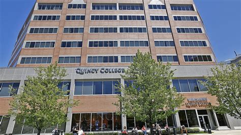 colleges in quincy mass