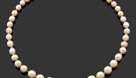 Collier composé de 51 perles fines en chute. Fermoir en or