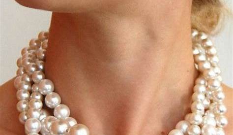 Collier De Perles s Chanel 2016 Défilé Autre Blanc