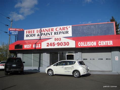 collision shops with free loaners near me