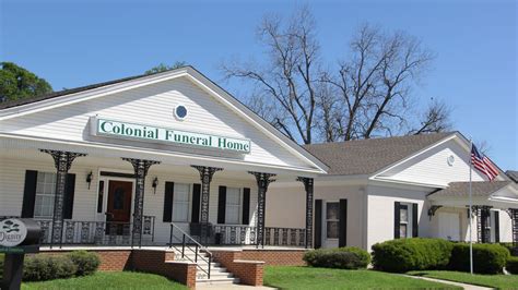 colonial funeral home