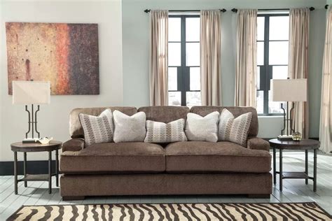 This Color Throw Pillows Brown Couch 2023