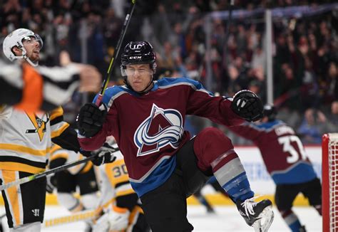 colorado avalanche 2020 2021 roster