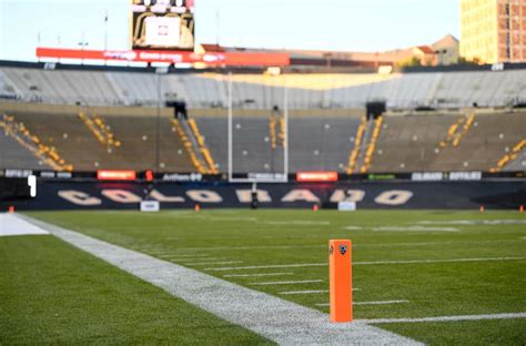 colorado buffalo stadium capacity