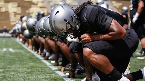 colorado buffaloes football over under