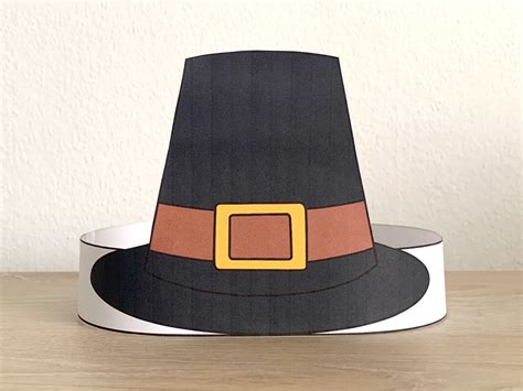Colored Paper Pilgrim Hat