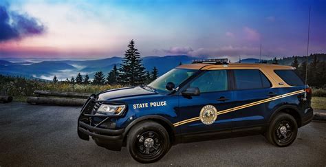 colors of state police cars