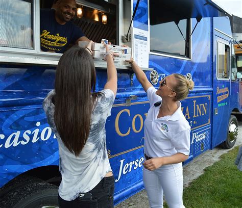 columbia inn food truck