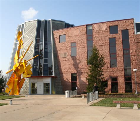 columbia public library hours