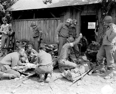 Combat Medics In Ww2