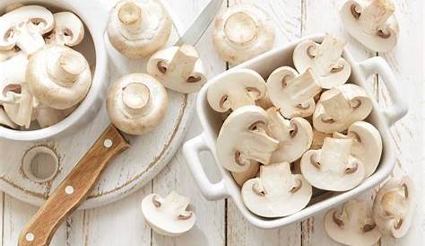 Come pulire, lavare e tagliare i funghi champignon: cosa occorre e