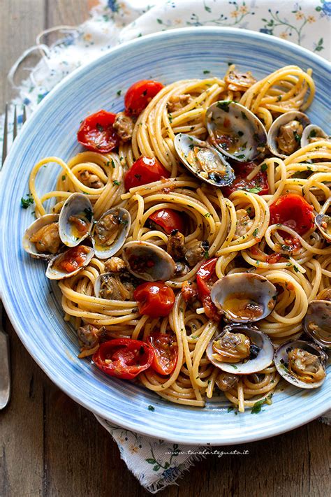 come preparare spaghetti con le vongole