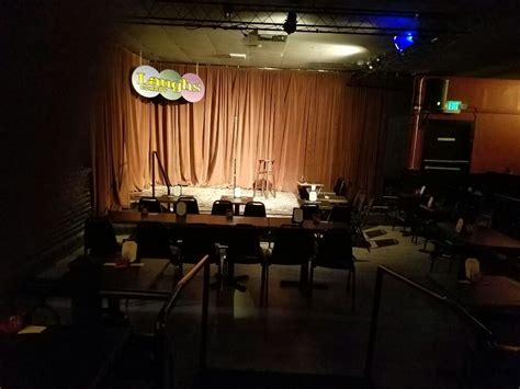 comedy clubs near me seattle