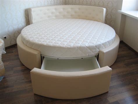 Comfortable Round Beds