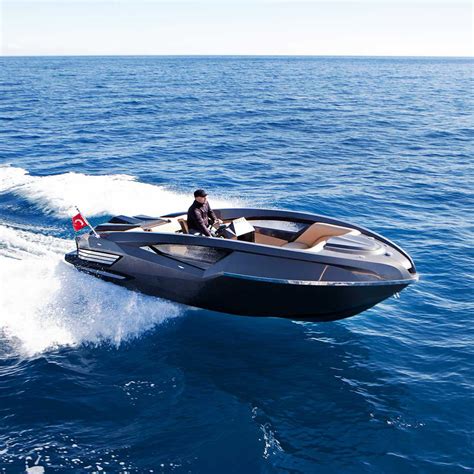 Comfortable Speedboat