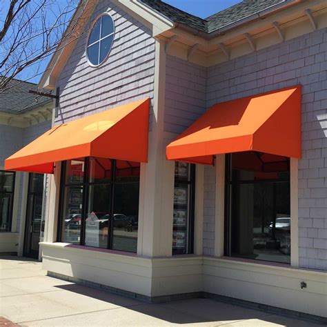 5 Key Benefits of a Commercial Awning for Your Business