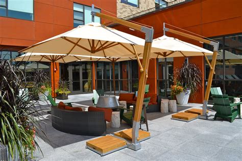 Commercial Table Umbrellas