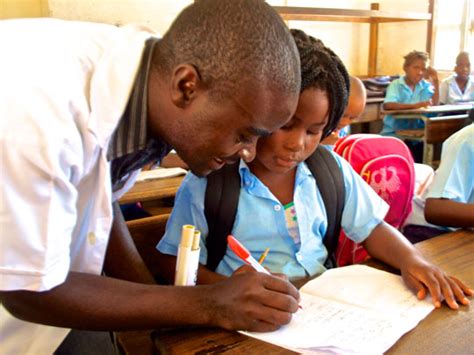 como e a educacao em mocambique