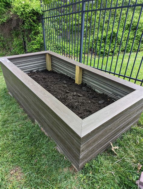 composite raised garden