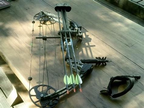 Compound Bow Zombie Apocalypse