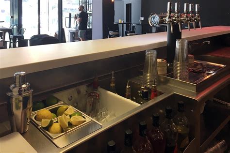 Le Comptoir De Bar Professionnel : Une Meilleure Expérience De Boissons Pour Vos Clients