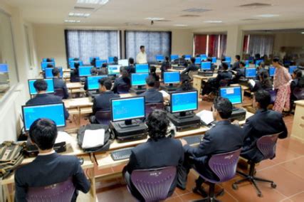 computer operator and programming assistant salary in hindi