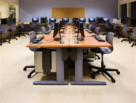 Computer Tables With Chairs