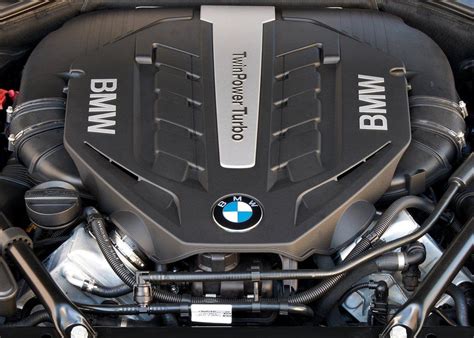 Bmw 750li Engine