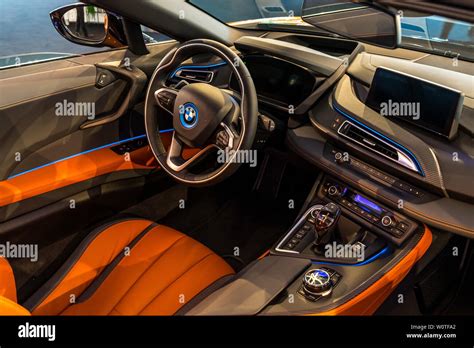 Bmw I8 Roadster Inside