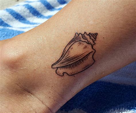 5 Conch Shell Tattoo Ideas