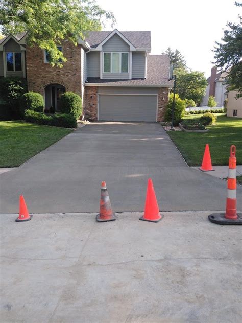 ukchat.site:concrete driveway replacement omaha