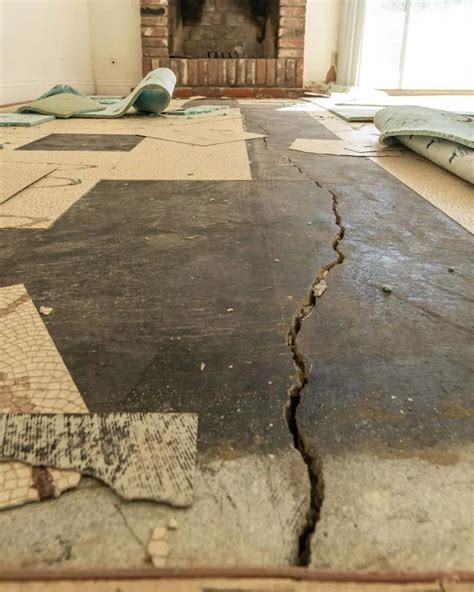 concrete foundation floor crack
