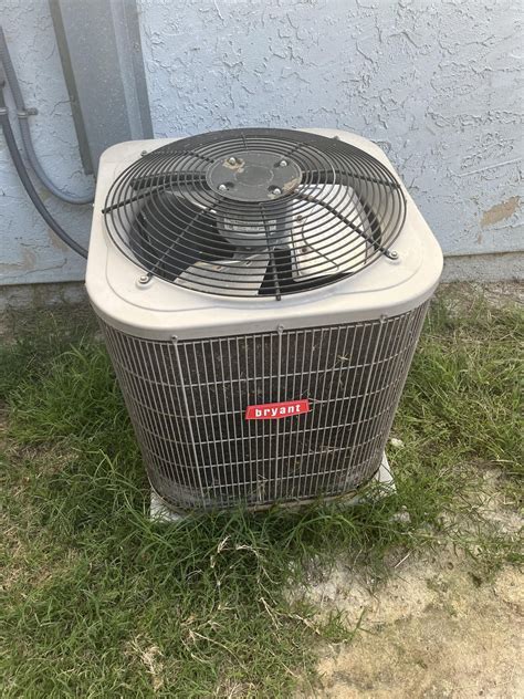 Condensing Unit Humming