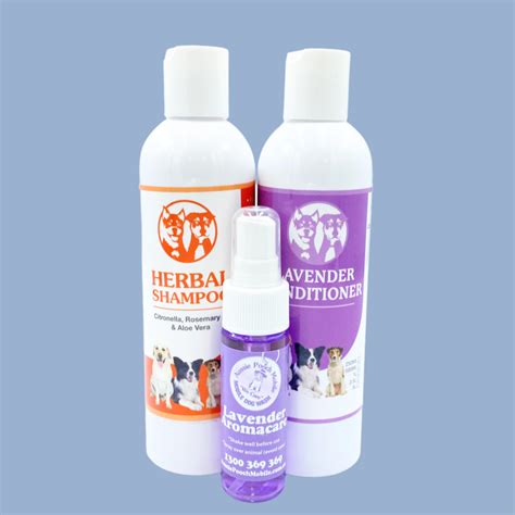 Conditioning dog shampoo moisturizes dry coats