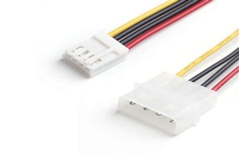 Fuentes de alimentación conectores y puertos de la placa base