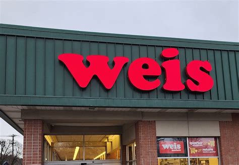 Conklin Ave Weis