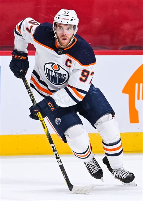 connor mcdavid stats and news