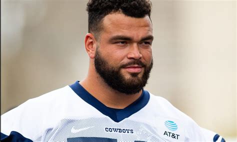 connor williams nfl contract