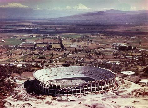 construccion del estadio azteca