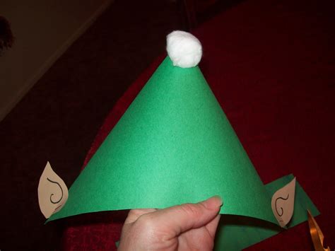 Construction Paper Elf Hat