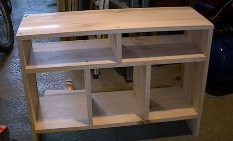 Comment fabriquer un meuble de rangement en bois? Comment fabriquer