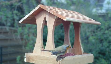 Comment fabriquer une mangeoire en bois pour les oiseaux