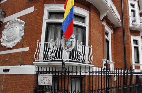 consulado argentino en ecuador